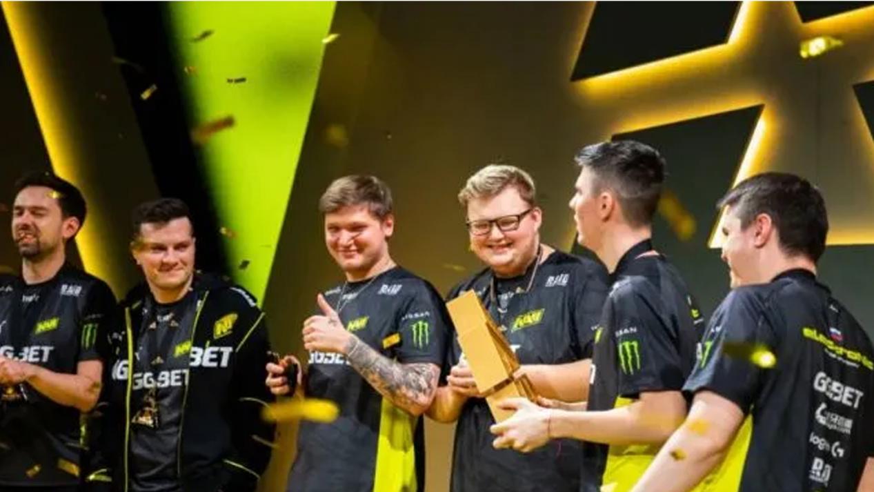 在场上能够 在场上能够