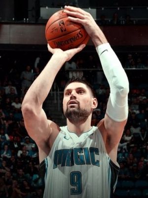 竞争激烈的 竞争激烈的