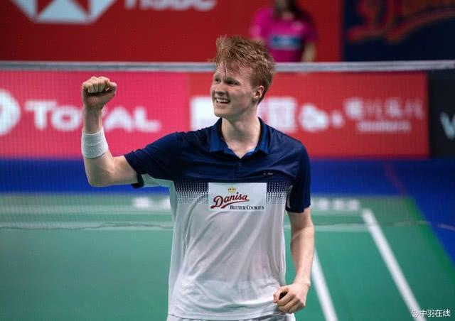 的舞台上 的舞台上