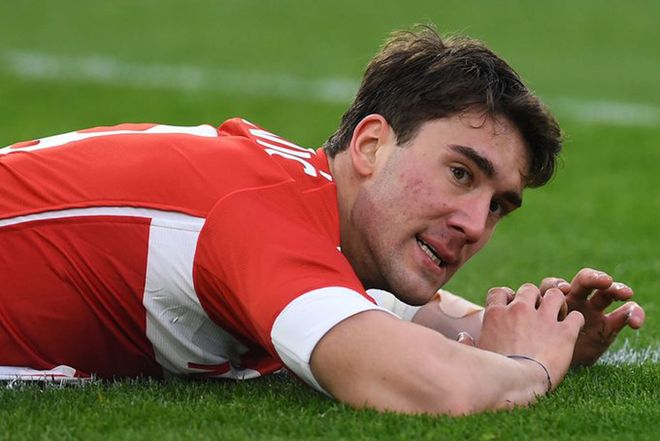 更是他对未 更是他对未