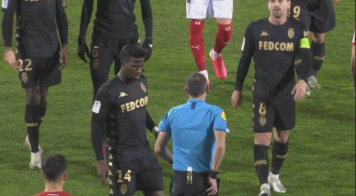 场焦点战的 场焦点战的