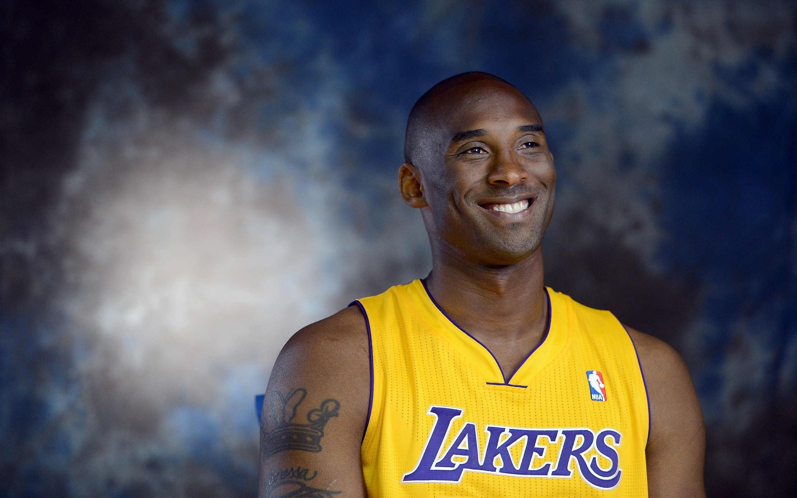 铺天盖地的 铺天盖地的