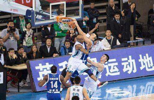 点亮给对手